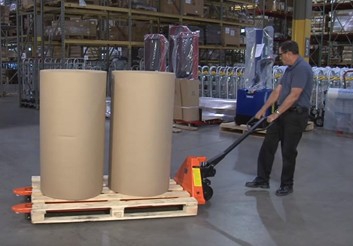 Перемещение грузов на палетах малораспространенных размеров.