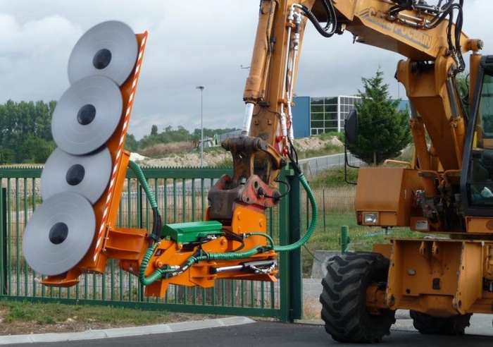 Сменный дисковый кусторез на экскаватор в Москве