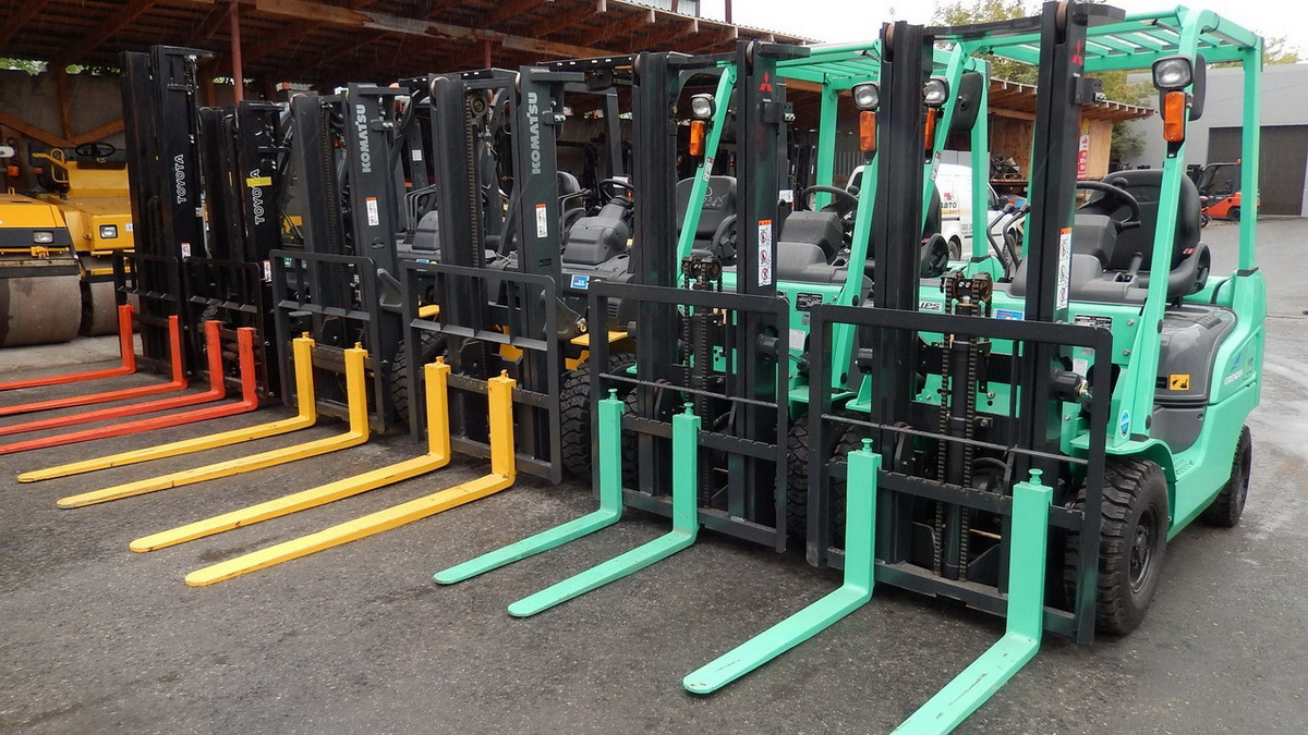 Какой погрузчик выбрать