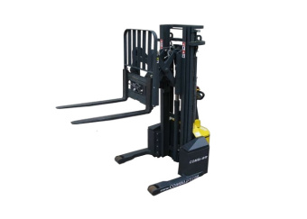 Штабелер Combilift серии COMBI-WR