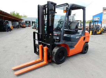 Погрузчик вилочный б у Toyota 8FD25