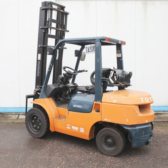 Автопогрузчик б у Toyota 02-7FG30