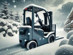 Эксплуатация аккумуляторов погрузчика зимой: как избежать потери мощности в мороз